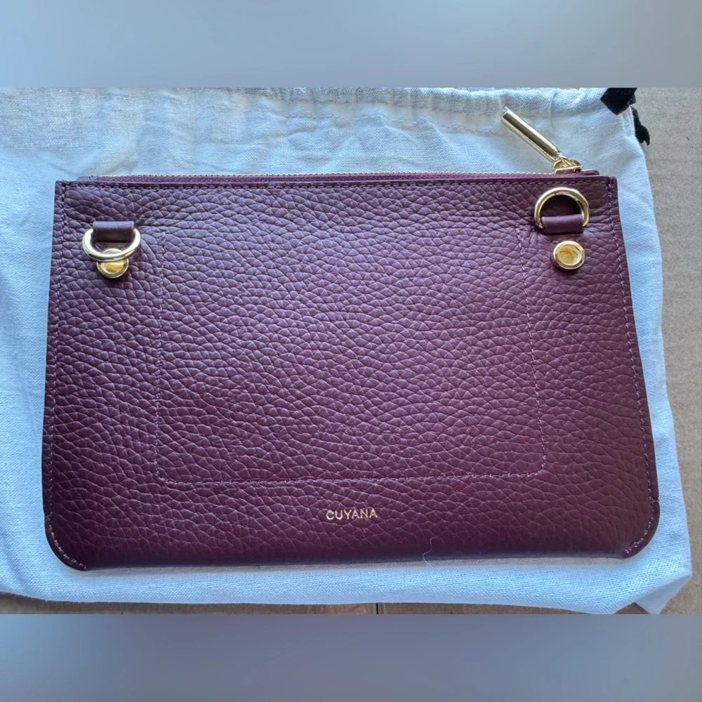 NWT Cuyana System Zipper Pouch in Cherry Pebbled Leather - Picture 10 of 13